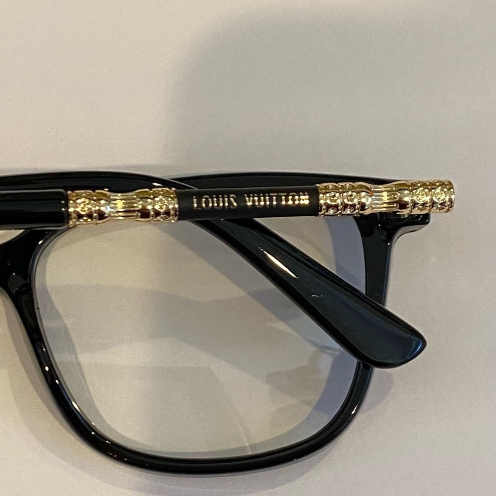 2184 49mm Black Eyeglass Frame with the Eyeglass Pouch. - Picture 5 of 7